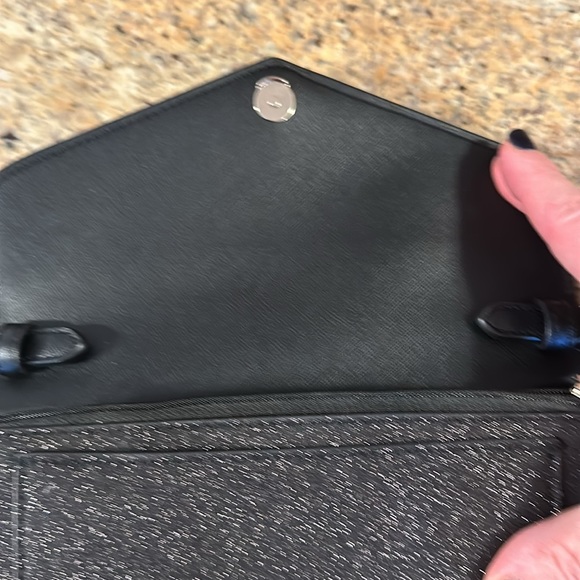 EUC KATE SPADE NEW YORK BLACK TINSEL FLAP CROSSBODY - Picture 5 of 11